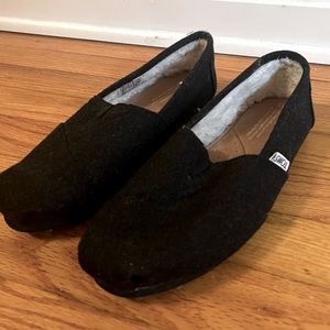 Toms Shearling Lined Flats